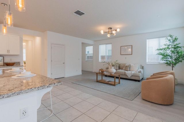 1073 Sardinia Drive, Salinas, CA 93905