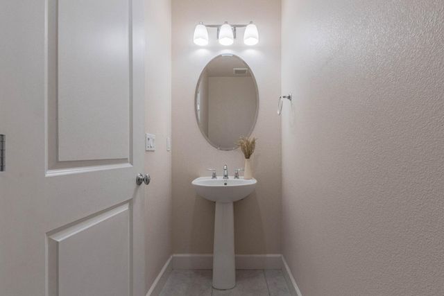 1073 Sardinia Drive, Salinas, CA 93905