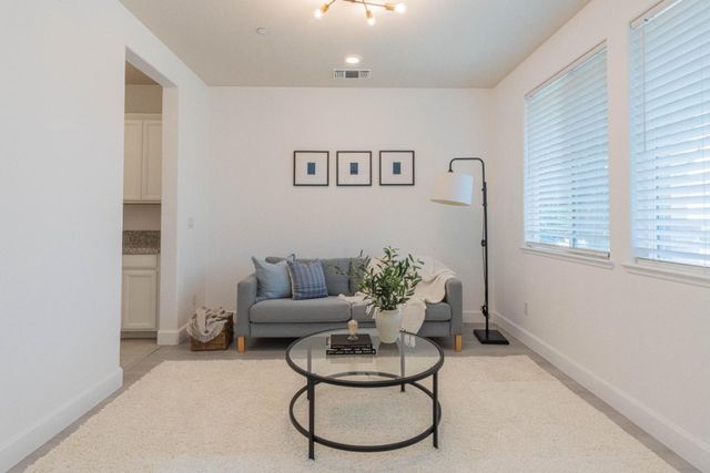 1073 Sardinia Drive, Salinas, CA 93905