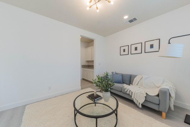 1073 Sardinia Drive, Salinas, CA 93905
