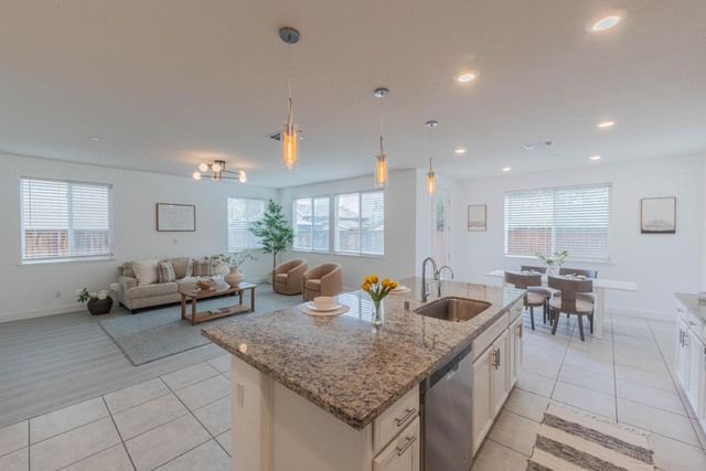 1073 Sardinia Drive, Salinas, CA 93905