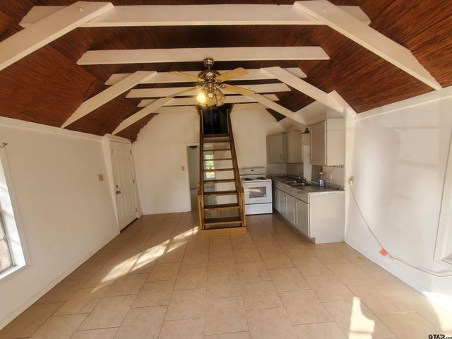 1011 W 2nd, Tyler, TX 75701