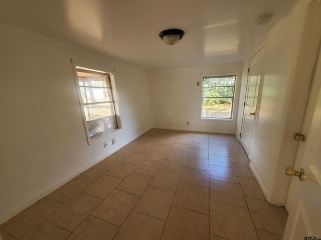 1011 W 2nd, Tyler, TX 75701