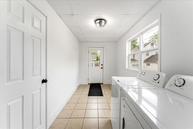 22 Ann Street, Grand Rapids, MI 49505