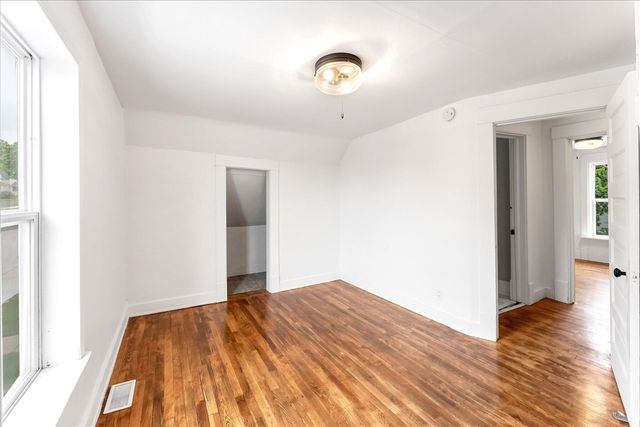 22 Ann Street, Grand Rapids, MI 49505