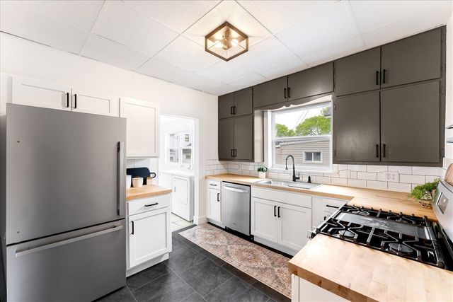 22 Ann Street, Grand Rapids, MI 49505