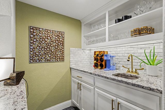 1613 Sara Lane, Richardson, TX 75081