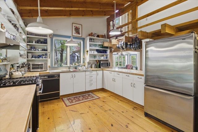 81 Honeysuckle Lane, Bennington, VT 05257