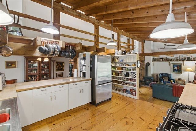 81 Honeysuckle Lane, Bennington, VT 05257