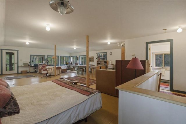 81 Honeysuckle Lane, Bennington, VT 05257