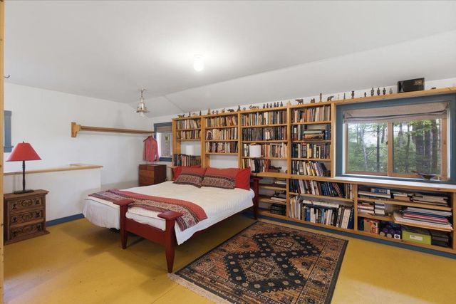 81 Honeysuckle Lane, Bennington, VT 05257