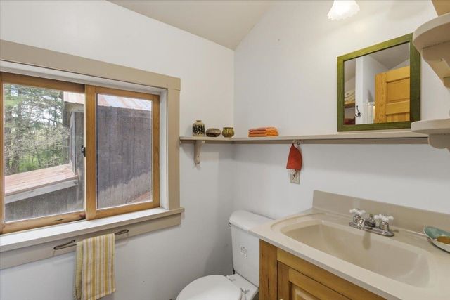 81 Honeysuckle Lane, Bennington, VT 05257