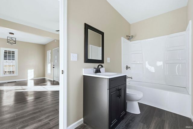 707 Richmond Street, Kendallville, IN 46755