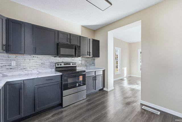 707 Richmond Street, Kendallville, IN 46755