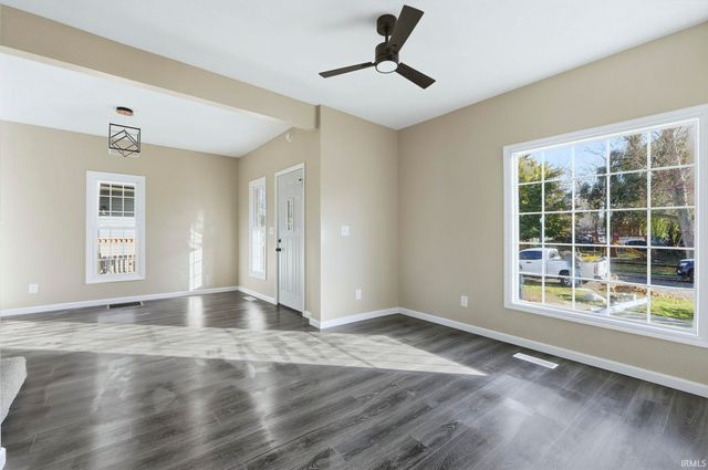 707 Richmond Street, Kendallville, IN 46755