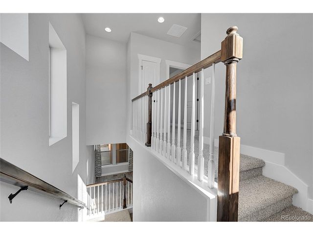 10539 E 25th Dr, Aurora, CO 80010