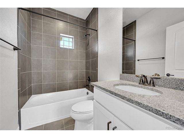 10539 E 25th Dr, Aurora, CO 80010