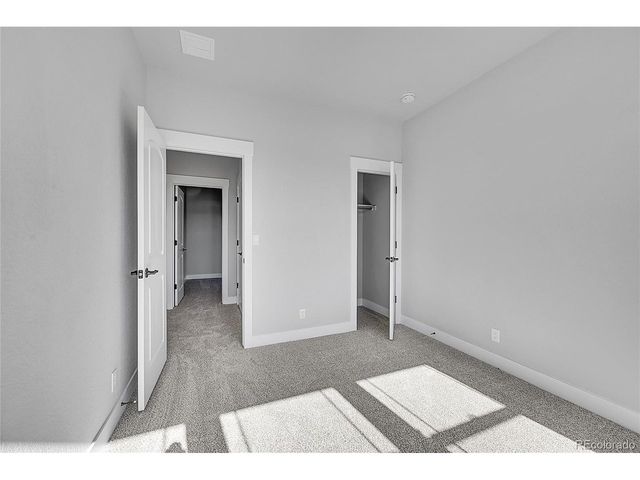 10539 E 25th Dr, Aurora, CO 80010