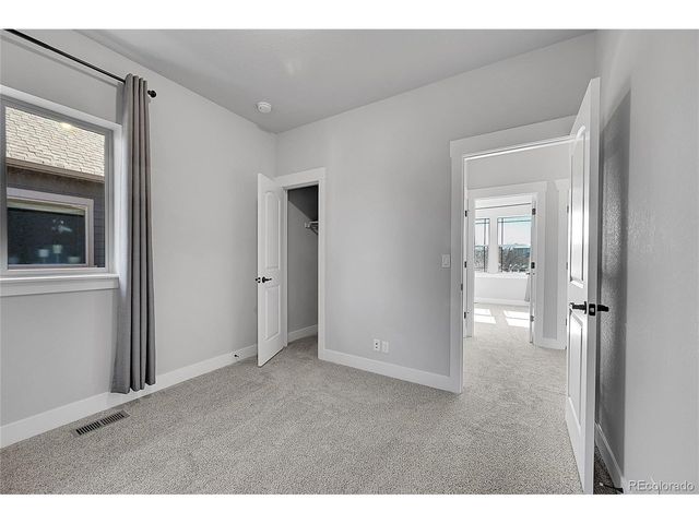 10539 E 25th Dr, Aurora, CO 80010