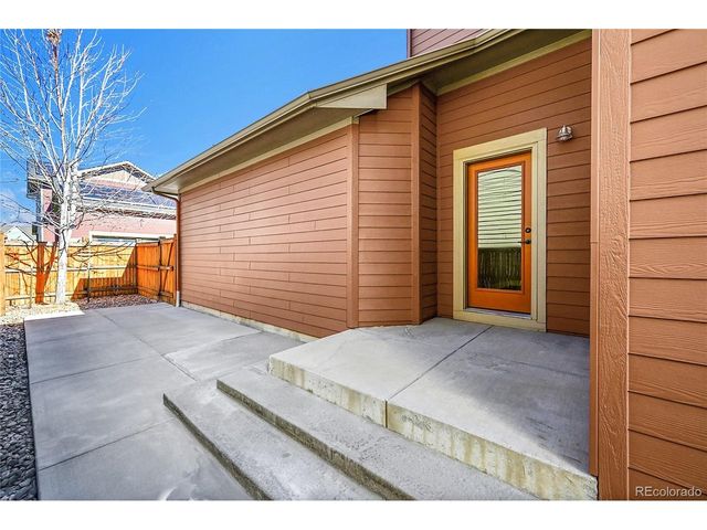 10539 E 25th Dr, Aurora, CO 80010