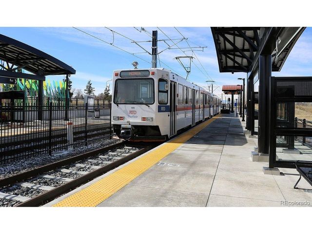 10539 E 25th Dr, Aurora, CO 80010