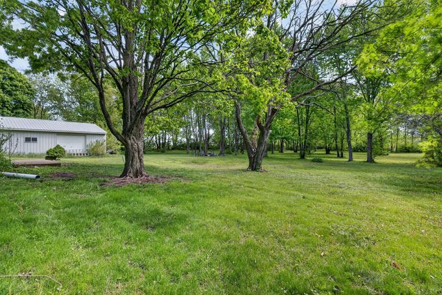 28325 S Elevator Road, Manhattan, IL 60442