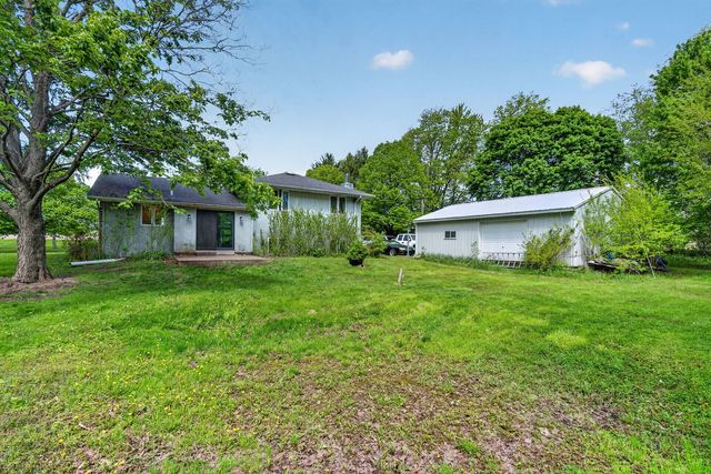 28325 S Elevator Road, Manhattan, IL 60442