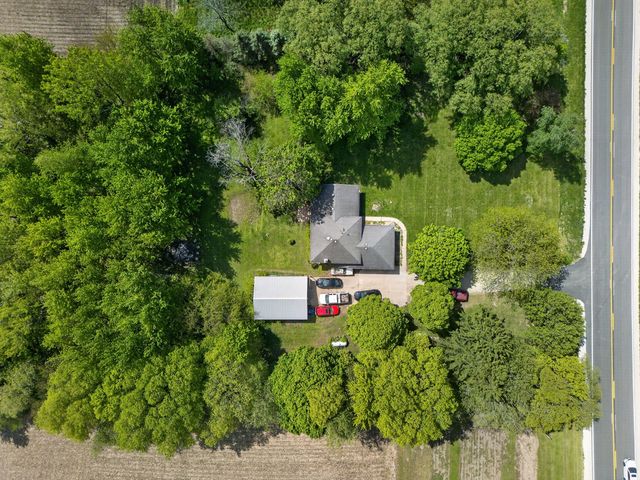 28325 S Elevator Road, Manhattan, IL 60442