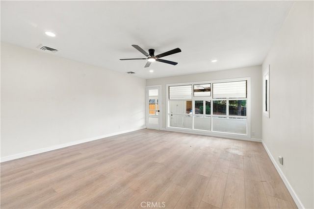 406 Lookout, Lake Elsinore, CA 92530