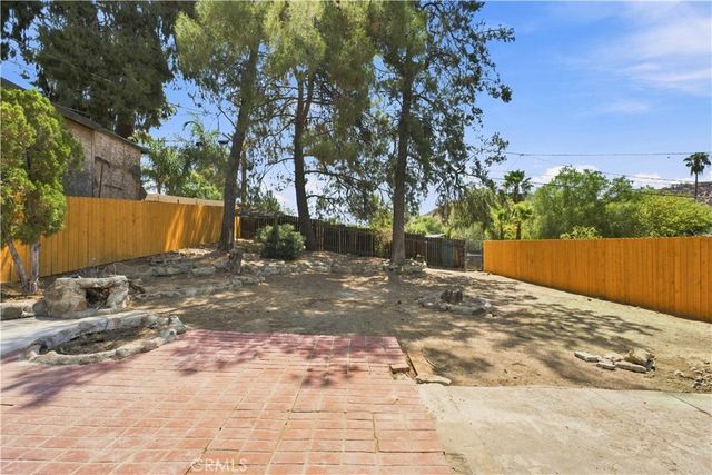 406 Lookout, Lake Elsinore, CA 92530