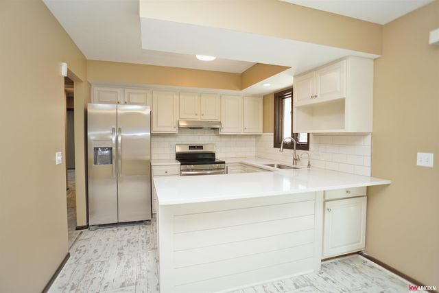 2521 County Down Court, Lincoln, NE 68512