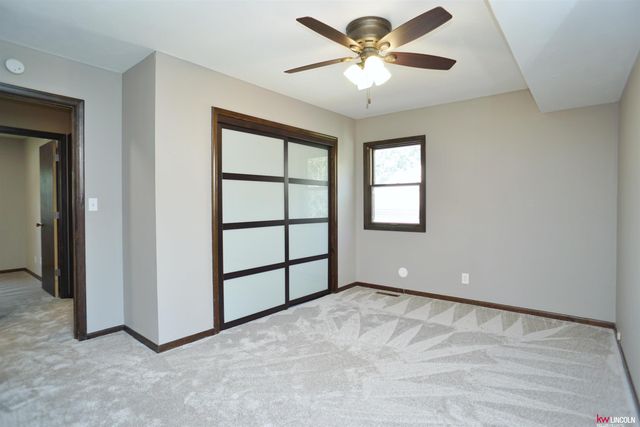 2521 County Down Court, Lincoln, NE 68512