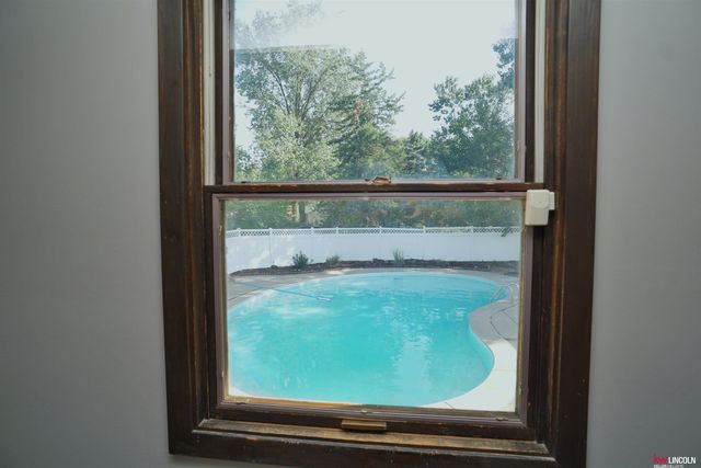 2521 County Down Court, Lincoln, NE 68512