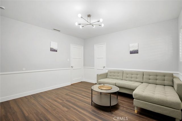 505 Cambridge Drive, Burbank, CA 91504