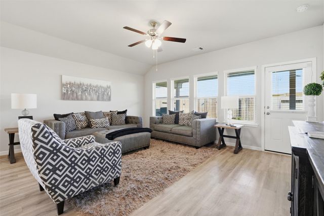 13211 Lanrin Park Lane, Houston, TX 77044