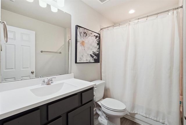 13211 Lanrin Park Lane, Houston, TX 77044