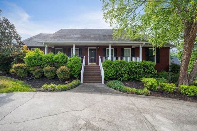 1325 Bridle Path, Cookeville, TN 38501