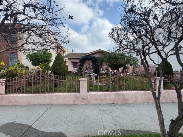 410 Fischer, Glendale, CA 91205