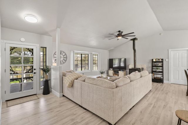 2767 Shilo Dr, Placerville, CA 95667