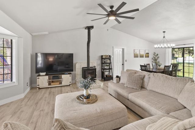 2767 Shilo Dr, Placerville, CA 95667