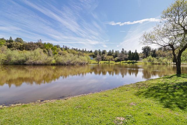 2767 Shilo Dr, Placerville, CA 95667