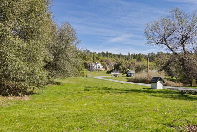 2767 Shilo Dr, Placerville, CA 95667
