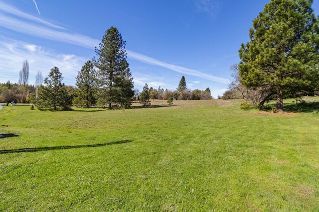 2767 Shilo Dr, Placerville, CA 95667