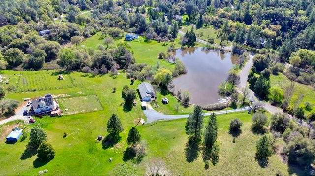 2767 Shilo Dr, Placerville, CA 95667