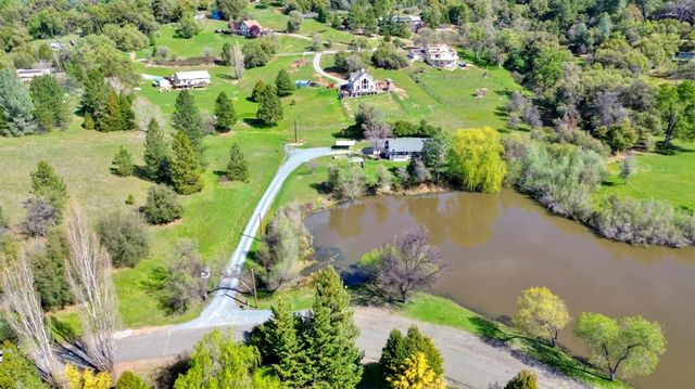 2767 Shilo Dr, Placerville, CA 95667