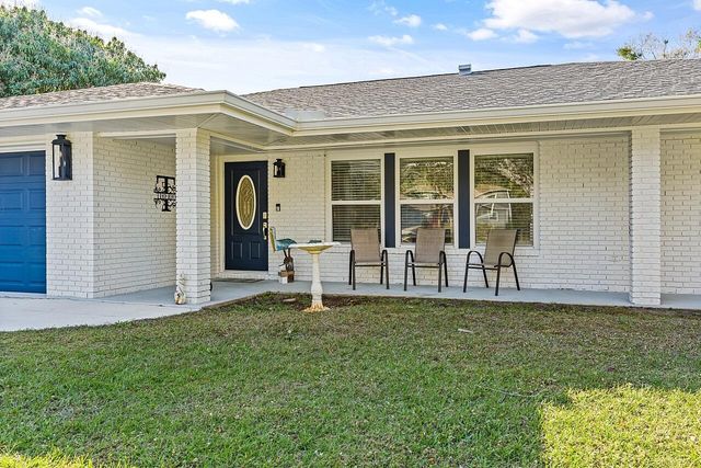 2801 Grove Drive, Fort Pierce, FL 34981