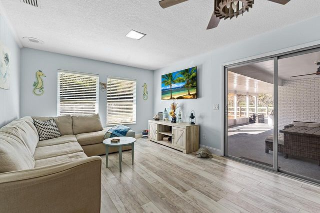 2801 Grove Drive, Fort Pierce, FL 34981