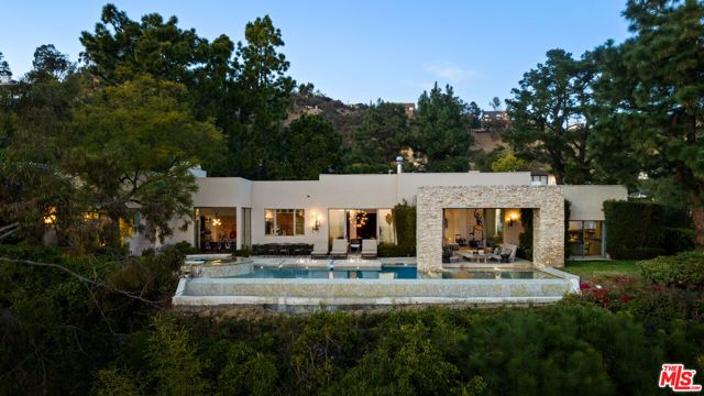 9240 Swallow Drive, Los Angeles, CA 90069