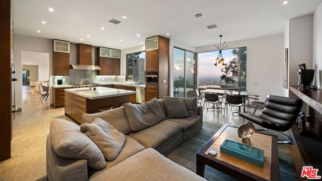 9240 Swallow Drive, Los Angeles, CA 90069