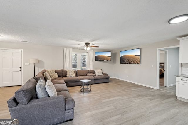 1961 Oak Leaf Court SW, Marietta, GA 30008